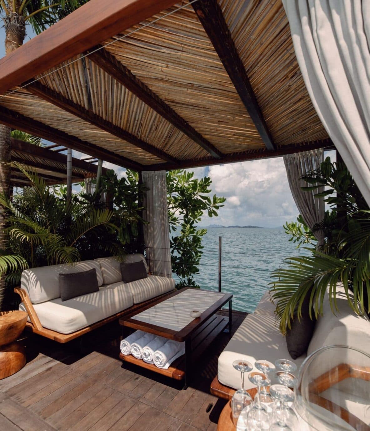 Medium Cabana